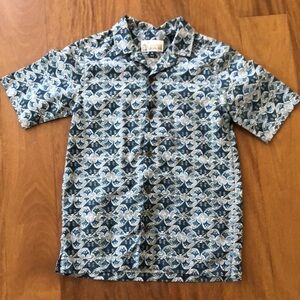 Patagonia Pataloha boys shirt, size XXL. NWOT.